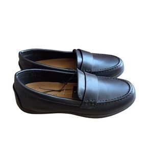 American Exchange Women’s Black Loafers Size 7W NWT